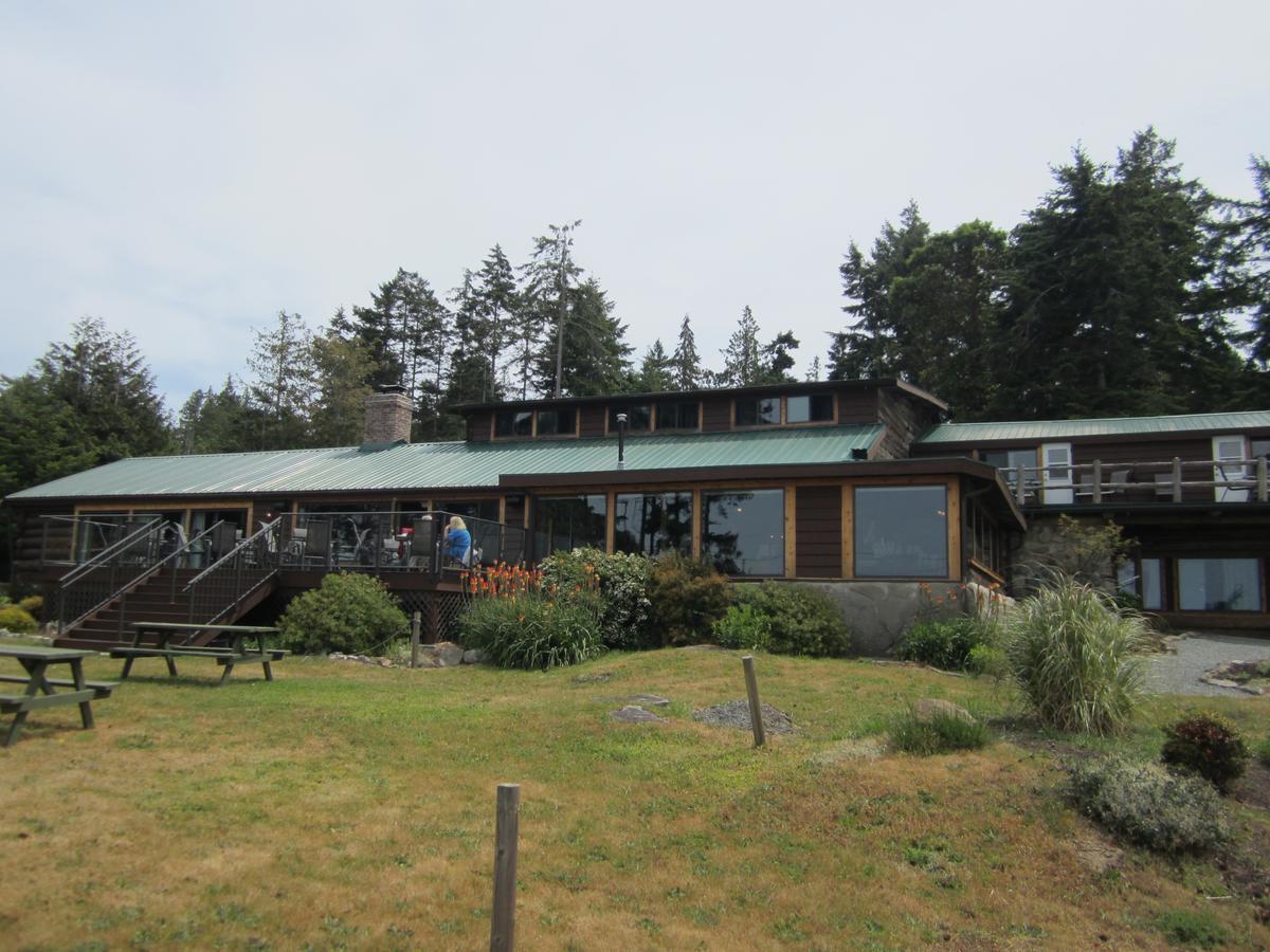 The Surf Lodge And Pub Gabriola Εξωτερικό φωτογραφία