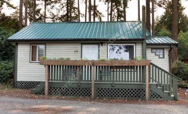 The Surf Lodge And Pub Gabriola Εξωτερικό φωτογραφία